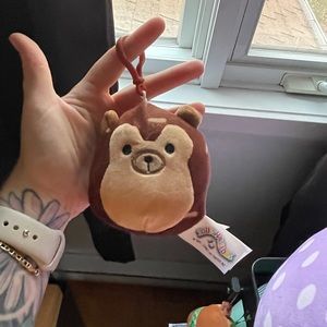 Hans clip squishmallows